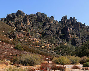 [Rock formations at Pinnacles National Monument 2.jpg]
