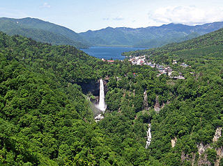 [Lake chuzenji and kegon waterfall.jpg]